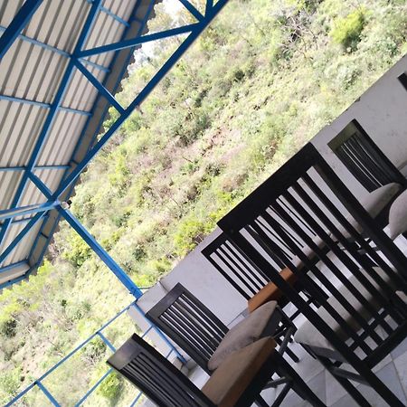 Abuzz Oxfordcaps Chanakya Hostel Солан Экстерьер фото