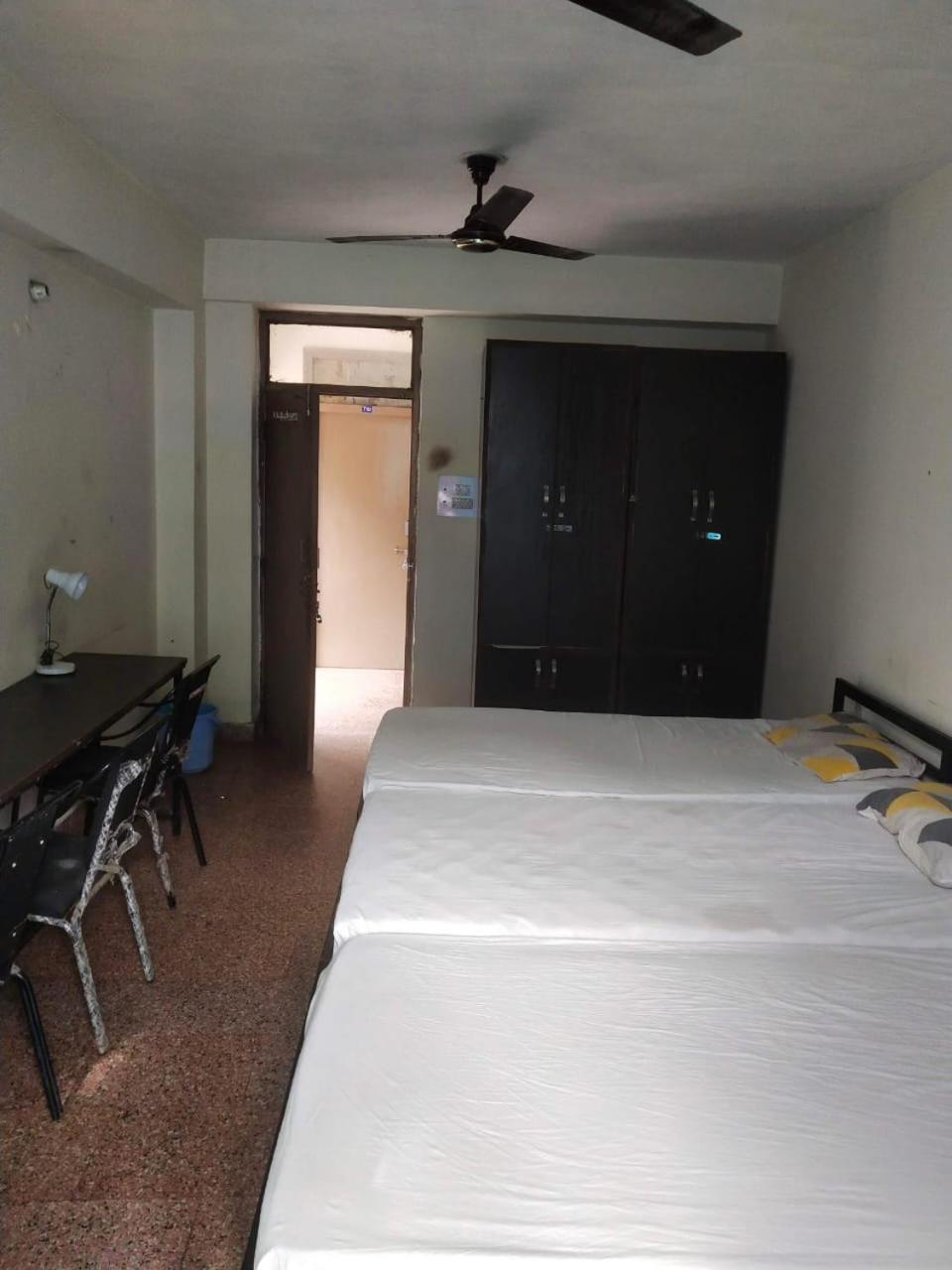 Abuzz Oxfordcaps Chanakya Hostel Солан Экстерьер фото